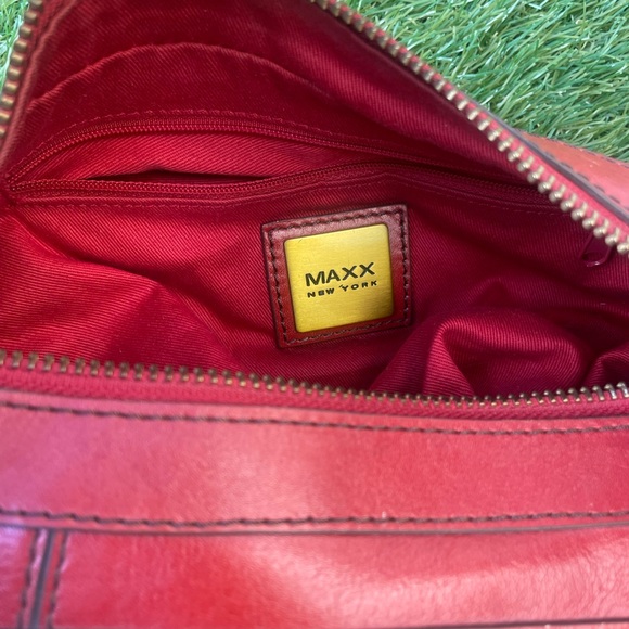 2 for 1 | Maxx New York | Brown | Genuine Leather | Purse | Handbags - Picture 12 of 16